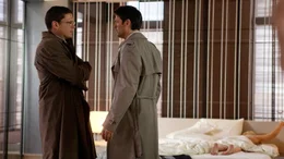 Vincent (Karl Urban, re.) und Luke (Wentworth Miller) misstrauen einander.