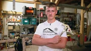 Lucas Jansen hat im August mit seiner Ausbildung zum Dachdecker in Großbreitenbach begonnen. Lucas Jansen hat im August mit seiner Ausbildung zum Dachdecker in Großbreitenbach begonnen.