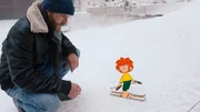 Pumuckl und Florian Eder (Florian Br&uuml;ckner). Die Verwendung des sendungsbezogenen Materials ist nur mit dem Hinweis und Verlinkung auf RTL+ gestattet.
