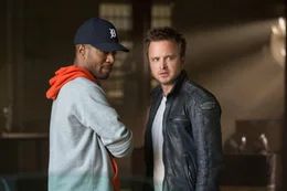 Der Autowerkstatt Besitzer Tobey Marshall (Aaron Paul, r.) und sein Kumpel Benny (Scott Mescudi, l.) lassen sich auf einen illegalen Deal ein, um die Firma von Tobeys verstorbenem Vater  zu retten. Mit ungeahnten Folgen ...