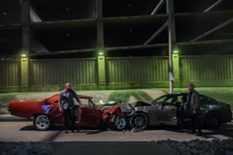 Liefern sich einen Kampf auf Leben und Tod: Dom (Vin Diesel, l.) und Deckard Shaw (Jason Statham, r.) ...