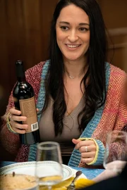 RESIDENT ALIEN -- "Lovebird" Episode 305 -- Pictured: Sara Tomko as Asta Twelvetrees --