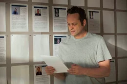 Rund 20 Jahre, nachdem er hunderte Samenspenden f&uuml;r tausende Dollar abgab, holt David (Vince Vaughn) die Vergangenheit ein ...