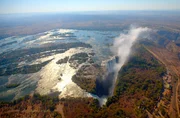 Die Victoriaf&auml;lle geh&ouml;ren zum Weltnaturerbe der UNESCO.