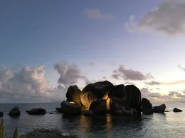 Sonnenuntergang auf Praslin.