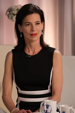 Diane Baldwin (Perrey Reeves)