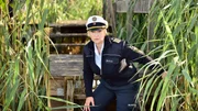Nele Fehrenbach (Floriane Daniel) entdeckt eine Leiche im Schilf.