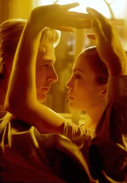 John Clark (Richard Gere), Paulina (Jennifer Lopez)