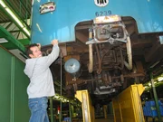 Willi Weitzel in Fr&ouml;ttmanning in der U-Bahn-Reparaturwerkstatt. Hier werden die Z&uuml;ge repariert und gewartet.