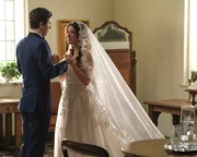 l-r: Dr. Shaun Murphy (Freddie Highmore), Lea Dilallo (Paige Spara) l-r: Dr. Shaun Murphy (Freddie Highmore), Lea Dilallo (Paige Spara)