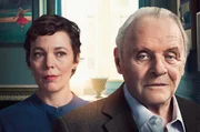 Anne (Olivia Colman, li.) wei&szlig;, dass die Demenz ihres Vaters Anthony (Anthony Hopkins, re.) unaufhaltsam ist.