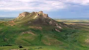 &bdquo;Burg auf dem H&uuml;gel&ldquo;: Einst dient der Castle Rock Butte indigenen V&ouml;lkern und fr&uuml;hen Entdecker als Navigationshilfe in der Pr&auml;rie.