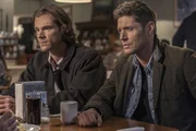 L-R: Sam Winchester (Jared Padalecki) and Dean Winchester (Jensen Ackles)
