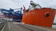 Ankunft am Containerterminal Altenwerden, kurz vor der Entladung.