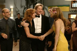 Endlich lernen sich Johns (Richard Gere, 2.v.r.) Frau Beverly (Susan Sarandon, 2.v.l.) und seine Tanzpartnerin Paulina (Jennifer Lopez, r.) kennen ...