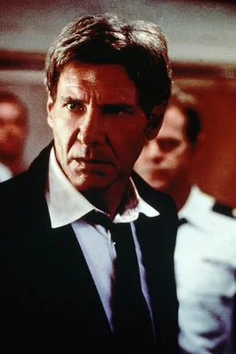 President James Marshall (Harrison Ford) hat t&auml;glich schwere Entscheidungen zu treffen. Durch sein Amt bringt er sein Leben in Gefahr.  +++ Die Verwendung des sendungsbezogenen Materials ist nur mit dem Hinweis und Verlinkung auf RTL+ gestattet. +++