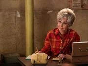 Connie "Meemaw" Tucker (Annie Potts)