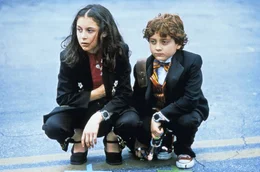 Carmen (Alexa Vega) und ihr Bruder Juni (Daryl Sabara,r.) Cortez sind auf der Suche nach ihren Eltern.