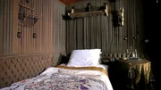 Der Hofsalonwagen der Kaiserin Elisabeth war h&ouml;chst komfortabel und mit allen Bequemlichkeiten eines feinen Salons ausgestattet. Kommunikation mit den Nebenwaggons, Heizung, Licht, Toilette, Eiskasten.