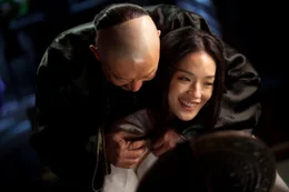L-R: Master Chen Chang Xing (Tony Ka Fai Leung) und Mother Yang (Qi Shu)