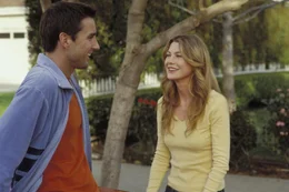 Mitch (Luke Wilson, l.); (Ellen Pompeo, r.)