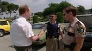 Deputy Travis Junior (Robert Ben Garant, m.), Lieutenant Jim Dangle (Thomas Lennon, r.)