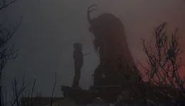 L-R: Max (Emjay Anthony) und Krampus (Luke Hawker)