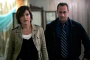 LAW & ORDER: SPECIAL VICTIMS UNIT -- "Cold" Episode 919 -- Pictured: (l-r) Mariska Hargitay as Det. Olivia Benson, Christopher Meloni as Det. Elliot Stabler. LAW & ORDER: SPECIAL VICTIMS UNIT -- "Cold" Episode 919 -- Pictured: (l-r) Mariska Hargitay as Det. Olivia Benson, Christopher Meloni as Det. Elliot Stabler.