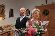 Alfons (Sepp Schauer, l.); Hildegard (Antje Hagen, r.) Alfons (Sepp Schauer, l.); Hildegard (Antje Hagen, r.)