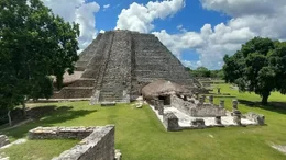 Pyramide  +++ Die Verwendung des sendungsbezogenen Materials ist nur mit dem Hinweis und Verlinkung auf RTL+ gestattet. +++