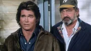 Mark (Victor French, l.) und Jonathan (Michael Landon, r.)