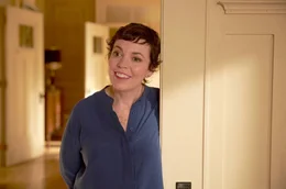 Anne (Olivia Colman)
