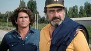 Der gute Onkel Doktor Jonathan (Michael Landon) und Mark (Victor French) sind besorgt um Alex.