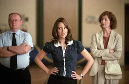 Mathelehrerin Ms. Norbury (Tina Fey, M.) will nur eines: ein friedvolles Miteinander!