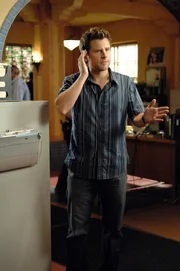 Pictured: James Roday as Shawn Spencer (Szene aus 'If You're So Smart, Then Why Are You Dead?'). Pictured: James Roday as Shawn Spencer (Szene aus 'If You're So Smart, Then Why Are You Dead?').