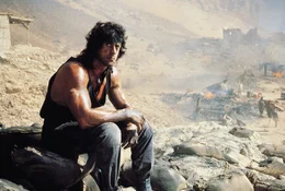 Setzt alles daran, seinen Freund, Colonel Trautman, aus den F&auml;ngen der Russen zu befreien: Rambo (Sylvester Stallone) ...