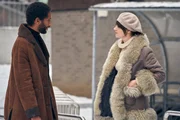 In Schweden trifft Marianne (Daisy Edgar-Jones) auf Lukas (Lancelot Ncube). Die beiden gehen eine Beziehung ein, die jedoch nach und nach einen ganz d&uuml;steren Pfad einschl&auml;gt.