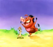 Pumbaa glaubt, die Mutter eines Baby-Alligators zu sein.