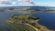 Insel-Wasser-Welt der Ostsee in Vorpommern.