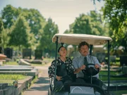 Xiting Shan (Frau Hong), Nicholas Ofczarek (Heli Wondratschek).