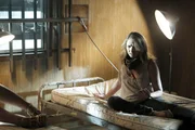 Die CSI-Mitarbeiterin Morgan Brody (Elisabeth Harnois) wurde entf&uuml;hrt und entdeckt in dem Versteck, dass sie nicht alleine gefangen gehalten wird...
