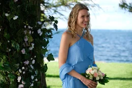 Scarlett Bailey (Tori Anderson)