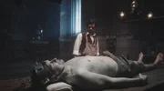 Dr. Frankenstein und sein "Monster". Mary Shelleys Roman thematisiert die Grenzen des medizinischen Fortschritts.