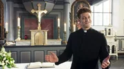 Absolut ahnungslos meistert Maik (Daniel Donskoy) die ein oder andere priesterliche Pflicht und stolpert durch diverse katholische Fettnäpfchen. Absolut ahnungslos meistert Maik (Daniel Donskoy) die ein oder andere priesterliche Pflicht und stolpert durch diverse katholische Fettnäpfchen.