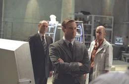 In der Mitte: Rethrick (Aaron Eckhart)