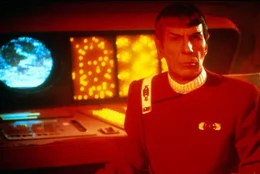 Das alte Spitzohr Spock (Leonard Nimoy)  kommt auf eine selbstlose Idee, um seine Freunde von der "Enterprise" zu retten...