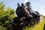 Die Schnellzuglok 310.23 im Eisenbahnmuseum Heizhaus Strasshof. Die Schnellzuglok 310.23 im Eisenbahnmuseum Heizhaus Strasshof.