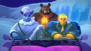 Tundra, Heath (vorne, m.), Kuma (hinter, m.) Hades (r.)