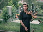 Olga (Johanna Orsini)