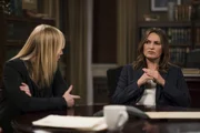 Pictured: (l-r) Kelli Giddish as Detective Amanda Rollins, Mariska Hargitay as Lieutenant Olivia Benson